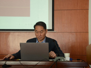 曲阜师范大学曹莉教授、山东大学孙晋海教授应邀来新葡京官网作学术讲座